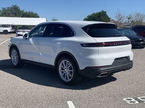 Used 2025 Porsche Cayenne image 5