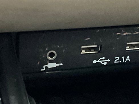 Used 2021 Subaru Outback Limited image 26