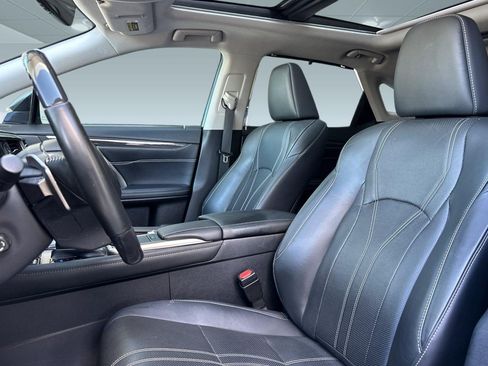 Used 2020 Lexus RX 350 FWD w/ Luxury Package image 5