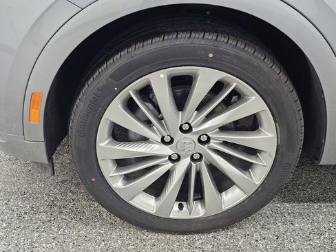 New 2026 Buick Envision Avenir image 9