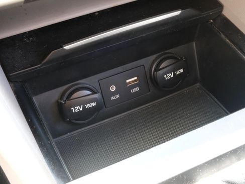 Used 2018 Hyundai Elantra SEL FWD image 22