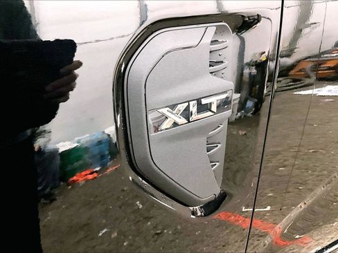 New 2025 Ford Ranger XLT w/ FX4 Off-Road Package image 13