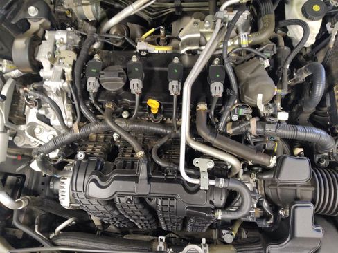 Used 2024 Nissan Altima 2.5 SV FWD image 30