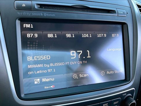 Used 2014 Kia Sorento SX w/ 3rd Row Package image 31