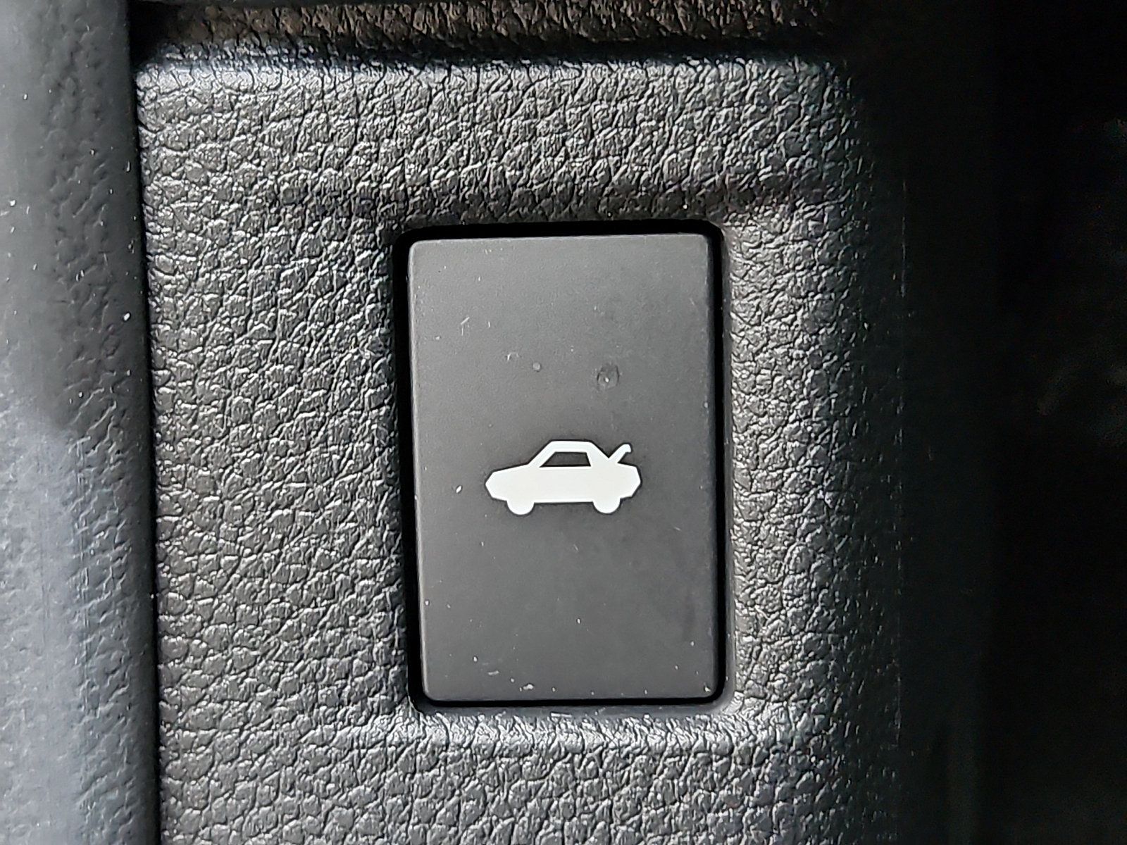 Used 2025 Honda Accord LX image 25