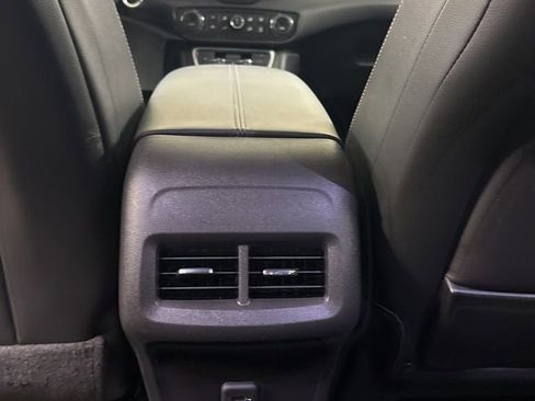 Used 2024 GMC Terrain SLT w/ Elevation Edition image 20