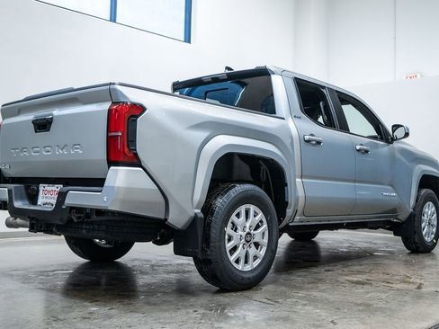 New 2026 Toyota Tacoma SR5 image 9