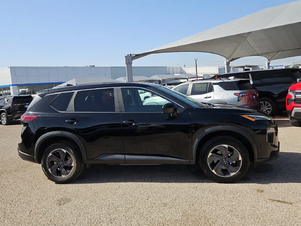Used 2025 Nissan Rogue SV FWD image 9