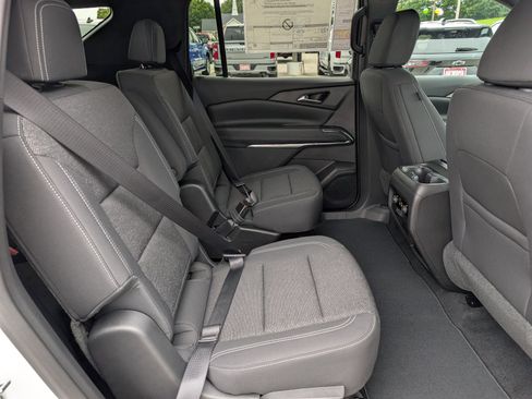 New 2026 Chevrolet Traverse LT w/ Driver Confidence Package image 8