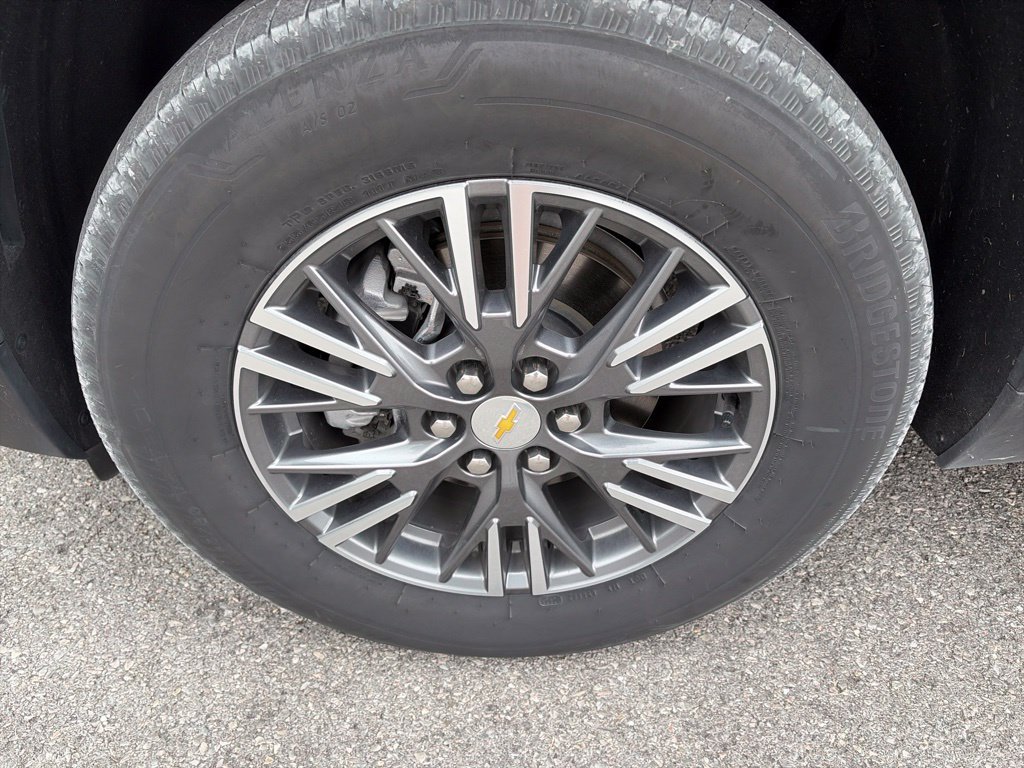 Used 2026 Chevrolet Traverse LT FWD image 10