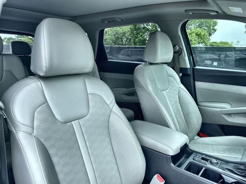 Certified 2025 Kia Sorento EX w/ Panoramic Sunroof Package FWD image 27