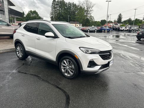 Certified 2023 Buick Encore GX Essence w/ Advanced Technology Package AWD/4WD image 14
