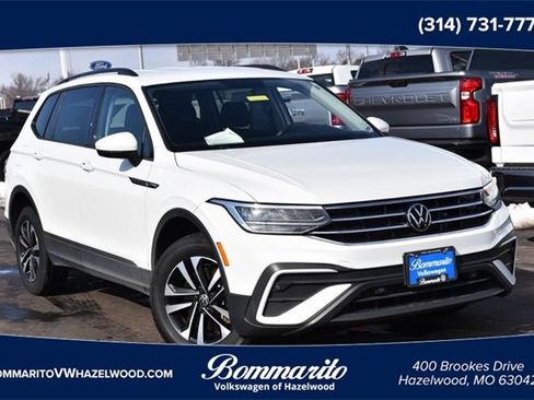 Certified 2022 Volkswagen Tiguan S image 1