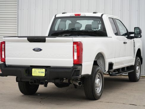 Used 2024 Ford F350 XL w/ Snow Plow Prep Package image 40