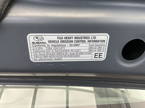 Used 2016 Subaru Crosstrek 2.0i Premium AWD/4WD image 24
