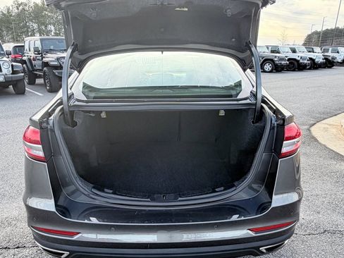 Used 2020 Ford Fusion Titanium image 9