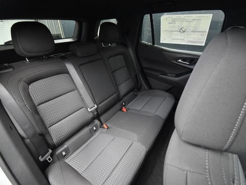 New 2026 Chevrolet Equinox LT image 13