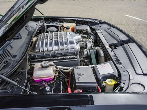 Used 2016 Dodge Challenger SRT Hellcat image 21