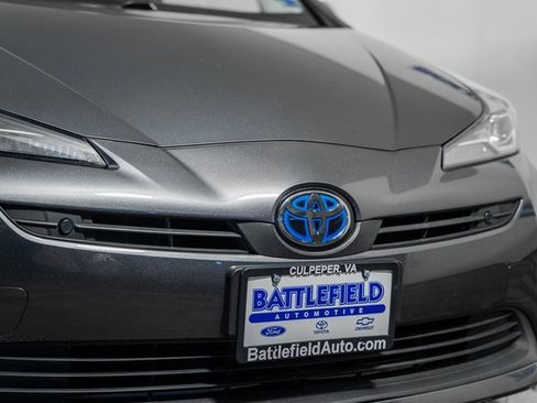 Certified 2022 Toyota Prius LE image 12