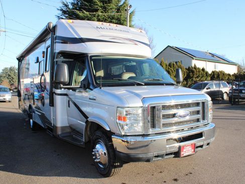 Used 2013 Ford E-450 and Econoline 450 Super Duty w/ Motorhome Prep Pkg image 8