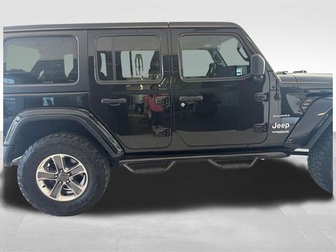 Used 2020 Jeep Wrangler Unlimited Sahara w/ Cold Weather Group AWD/4WD image 5