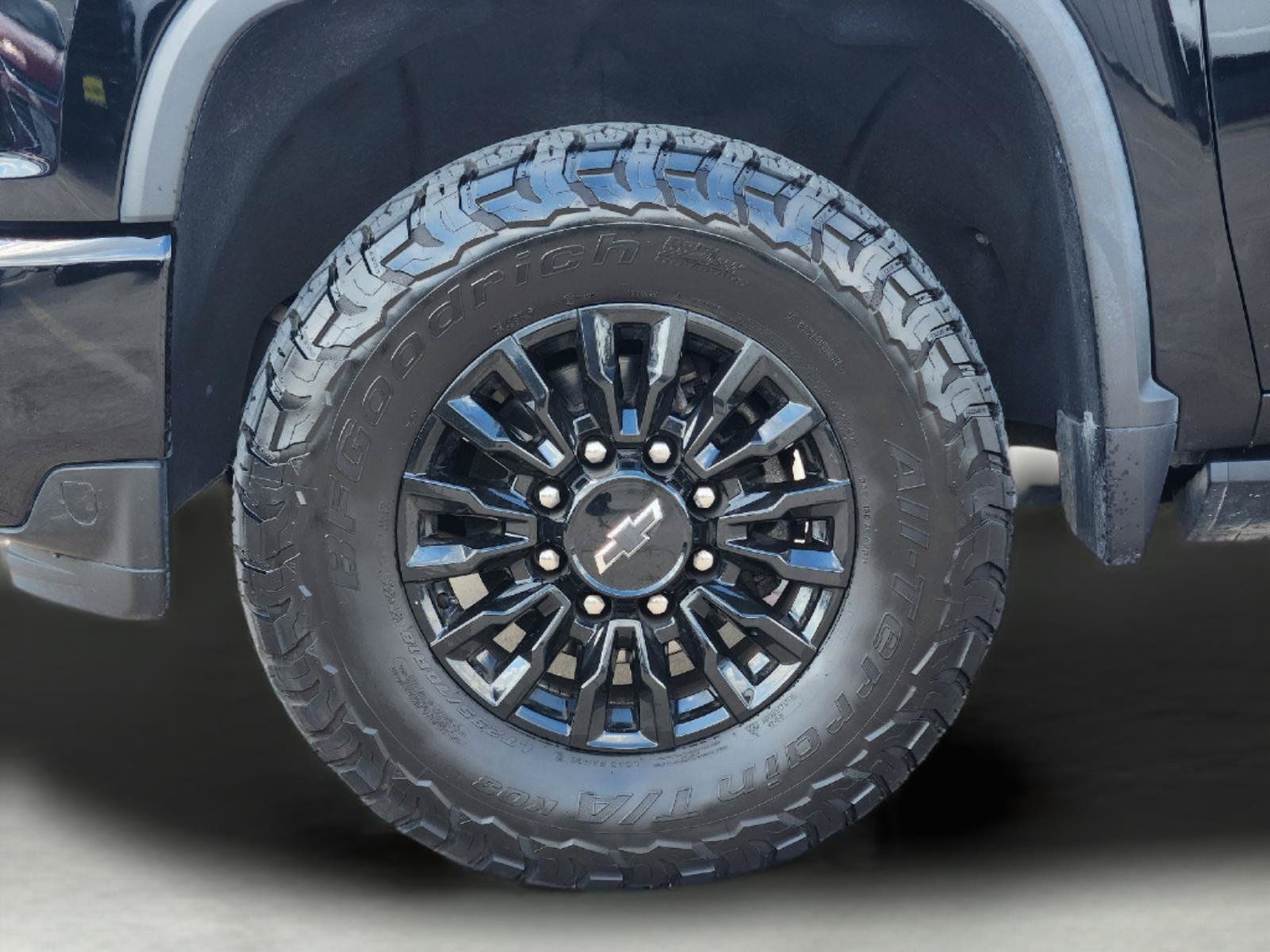 Used 2023 Chevrolet Silverado 2500 LTZ w/ LTZ Plus Package AWD/4WD image 10