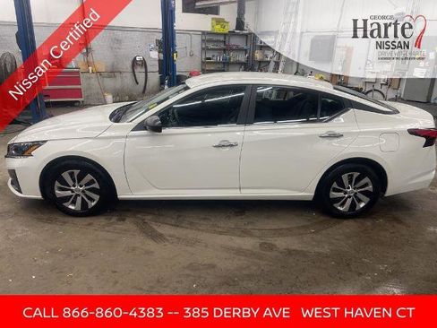 Certified 2025 Nissan Altima 2.5 S image 2