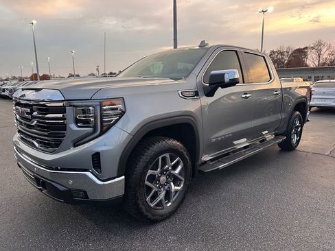 New 2026 GMC Sierra 1500 SLT image 5