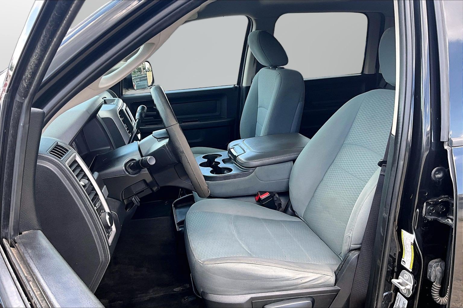 Used 2017 RAM 2500 Tradesman w/ Chrome Appearance Group AWD/4WD image 15