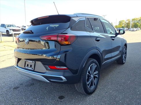 Certified 2022 Buick Encore GX Essence image 6