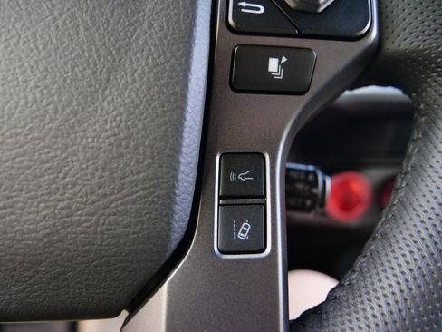 Used 2023 Toyota Tacoma TRD Sport AWD/4WD image 17