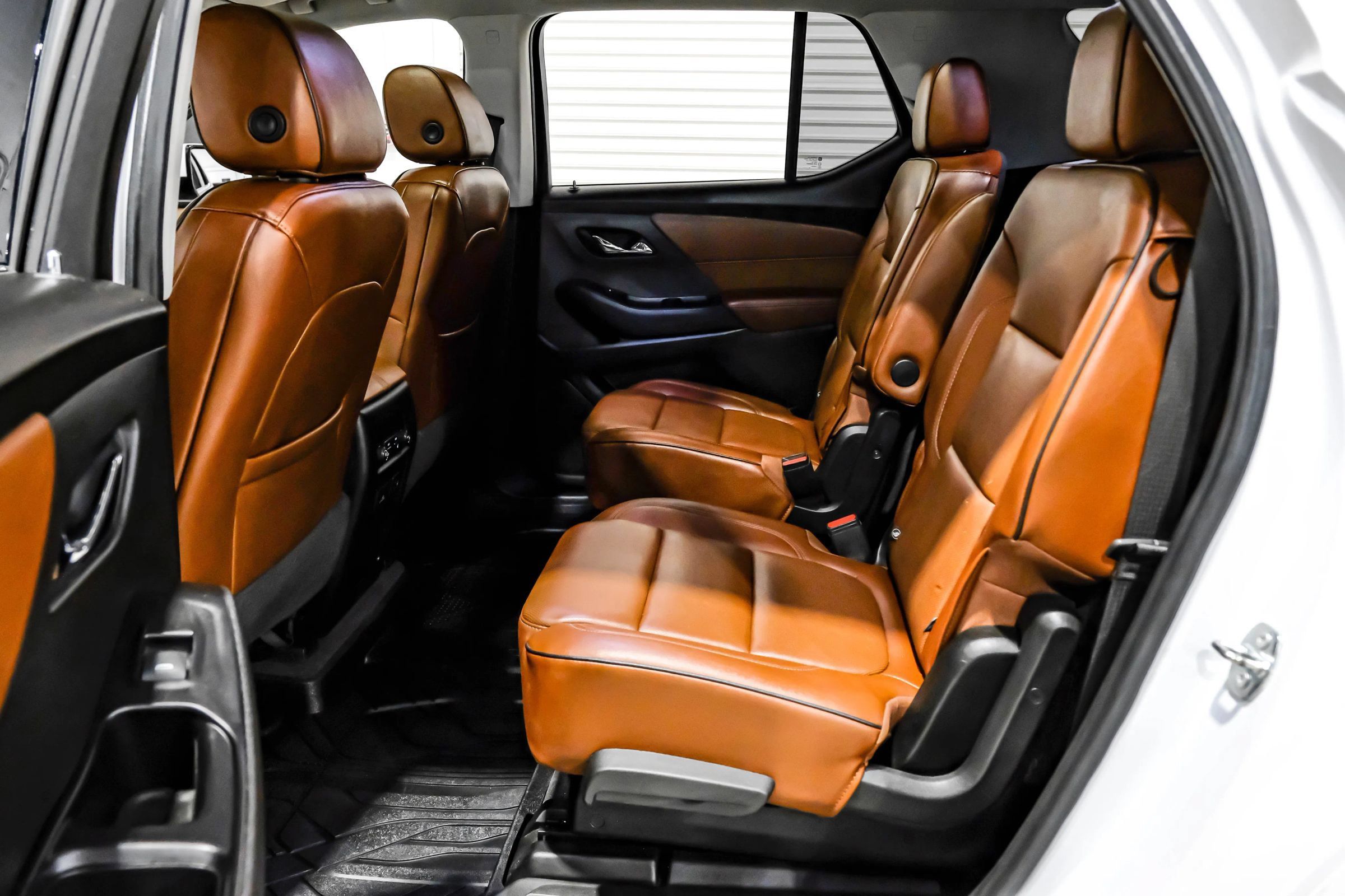 Used 2019 Chevrolet Traverse High Country w/ LPO, Floor Liner Package AWD/4WD image 54
