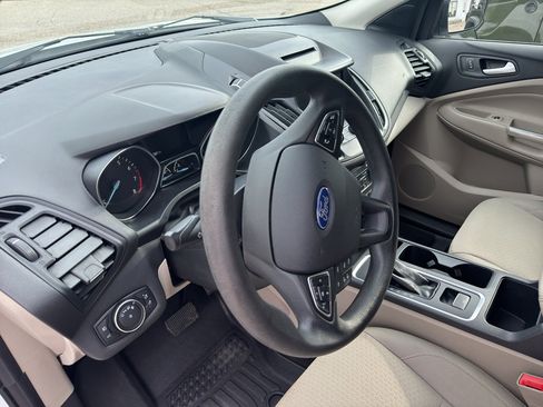 Used 2018 Ford Escape SE w/ SE Sync 3 Package image 17