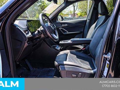 Used 2025 BMW X1 xDrive28i AWD/4WD image 18