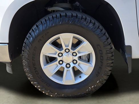 Used 2023 Chevrolet Silverado 1500 LT RWD image 11
