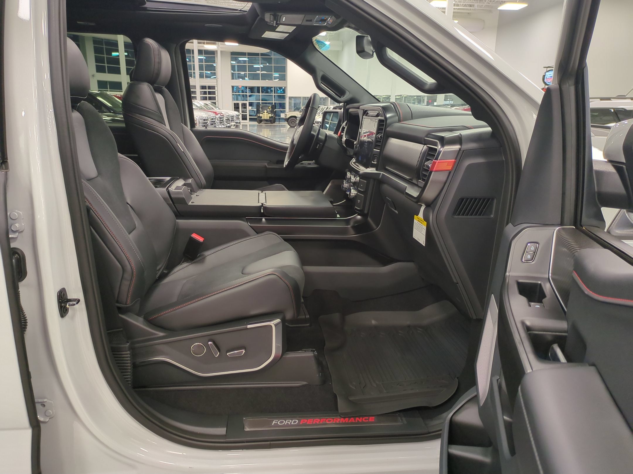 New 2026 Ford F150 Raptor AWD/4WD image 38
