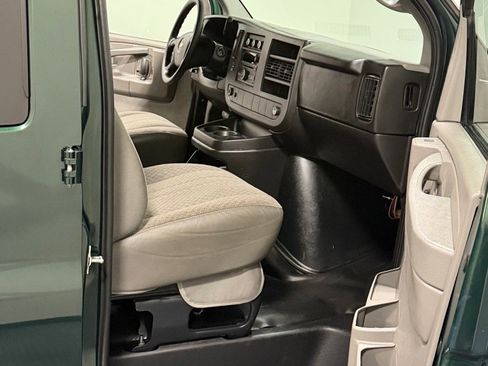 Used 2014 Chevrolet Express 3500 LS image 11