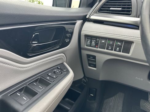 Used 2018 Honda Odyssey Elite image 30