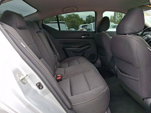 Used 2021 Nissan Altima 2.5 SV AWD/4WD image 13