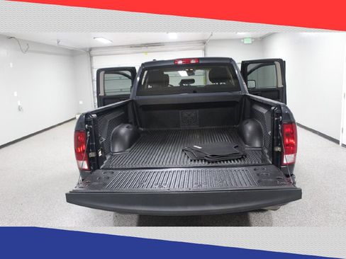 Used 2017 RAM 1500 Express image 24