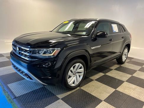 Used 2021 Volkswagen Atlas Cross Sport SE image 3