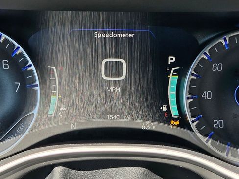 New 2026 Chrysler Pacifica Select image 18