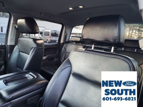 Used 2018 Chevrolet Silverado 1500 LT w/ All Star Edition image 13