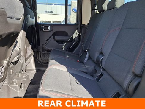 Used 2024 Jeep Gladiator Rubicon image 26