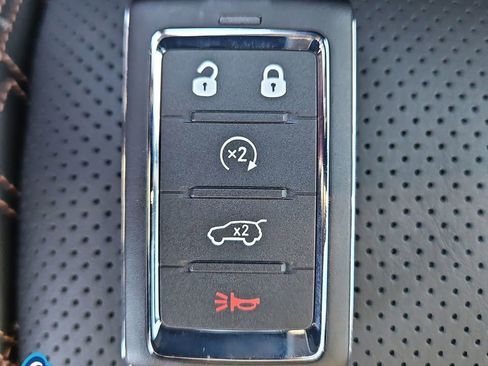 New 2025 Jeep Grand Cherokee Summit w/ Adv Protech Group IV image 34