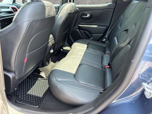 Used 2022 Jeep Renegade Trailhawk w/ Sun/Sound Group AWD/4WD image 12