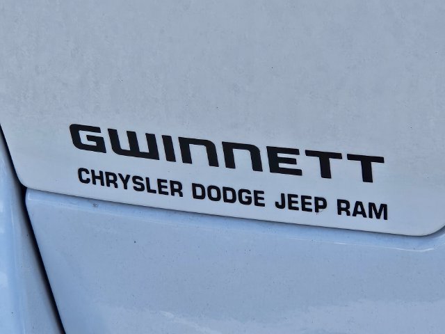 New 2027 Jeep Grand Cherokee Altitude RWD image 32