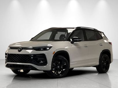 New 2026 Volkswagen Tiguan SE R-Line