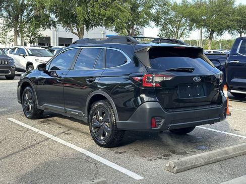 Used 2022 Subaru Outback Onyx Edition XT AWD/4WD image 6