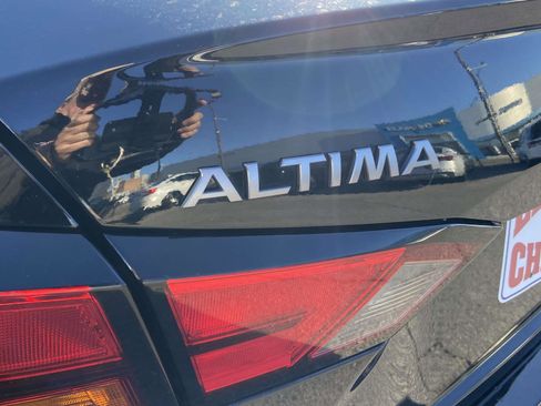 Used 2024 Nissan Altima 2.5 SV image 25